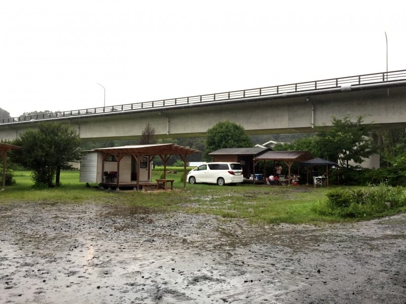 天候は生憎の雨ですが…雨にも負けず♪風にも負けず！！